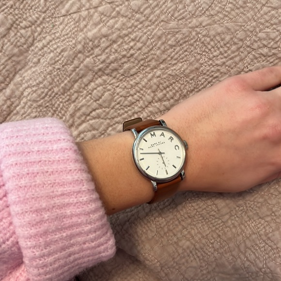 Marc Jacobs leather watch - Picture 7 of 7